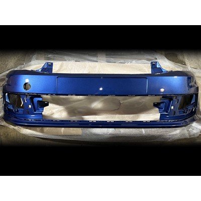 Бампер передний Volkswagen Polo Поло (15-20 год). Синий (LB5K)